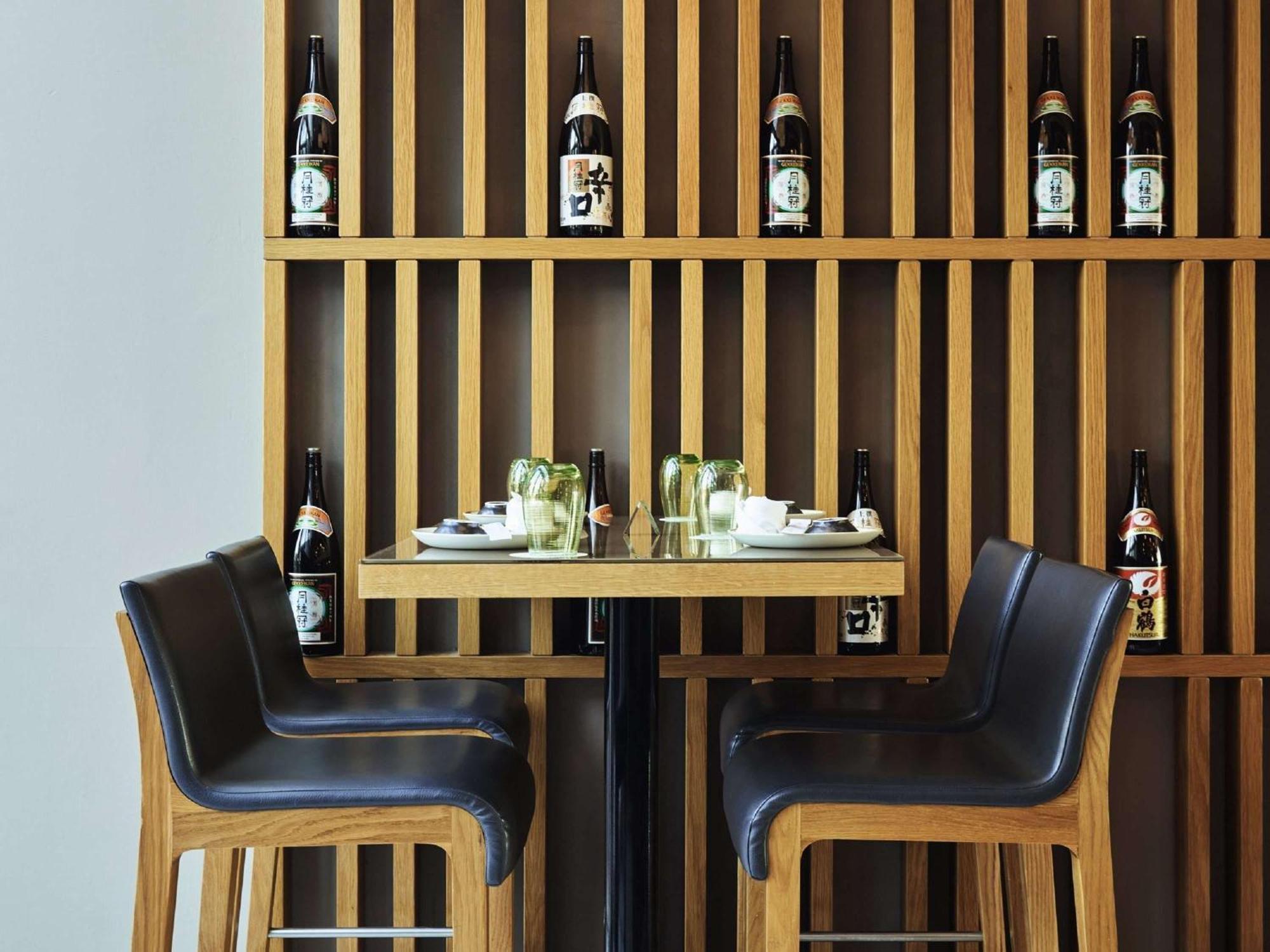 Fairmont Bab Al Bahr Hotel Абу Даби Екстериор снимка Interior of the restaurant